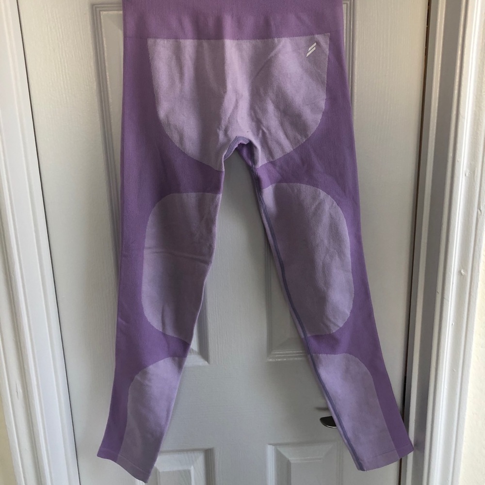 DOYOUEVEN DYE purple seamless gym workout leggings